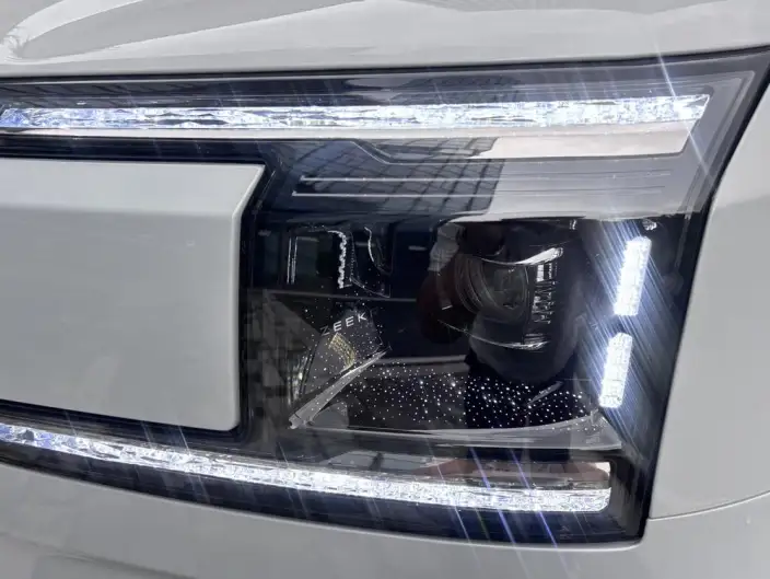 ZEEKR 9X 2025 Model Ultra Edition 70kWh VI seat – фото 8