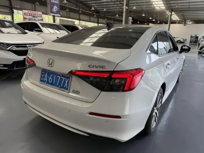 Honda Civic 2023 Model 240TURBO CVT Momentum Edition – фото 6