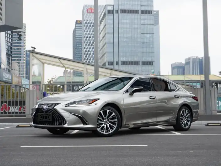 Lexus ES 2020 Model 300h Premium