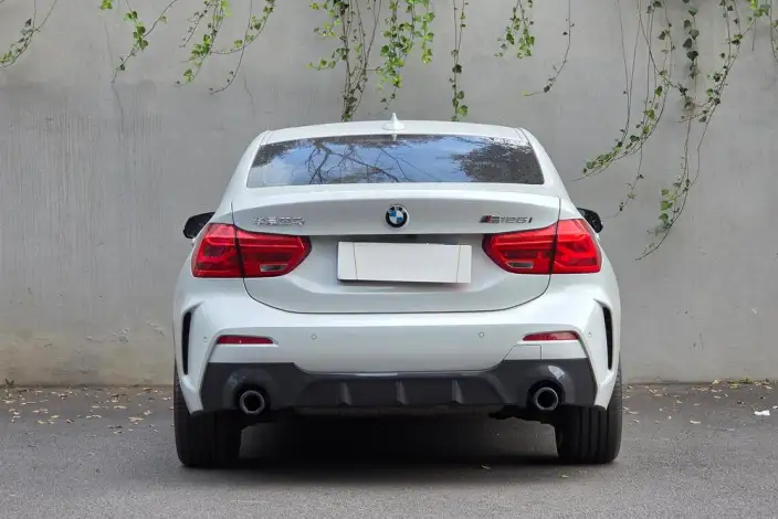 BMW 1 Series 2021 Model 125i M Sports Night Edition – фото 5