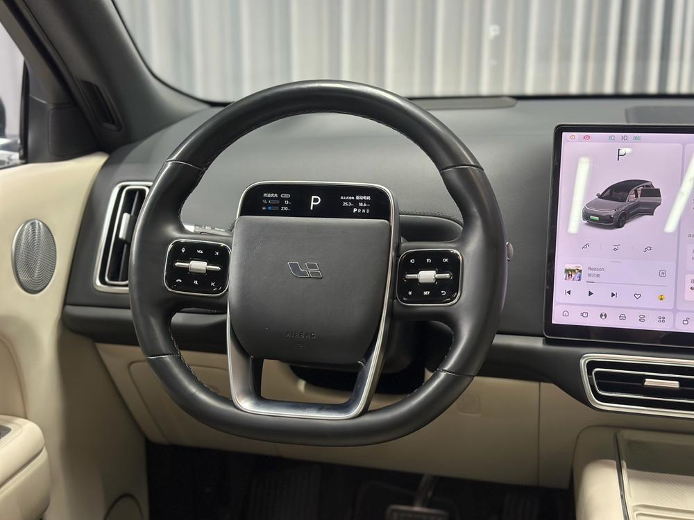 Li Auto L8 2023 Pro – фото 12