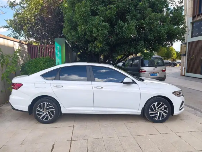 Volkswagen Lavida 2024 Model 300TSI DSG Manyi Edition – фото 4