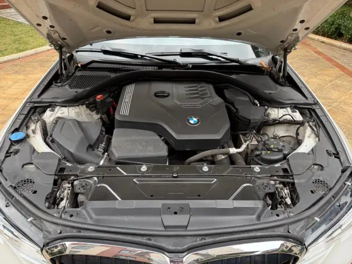 BMW 3 Series 2022 Model Facelift 325i M Sports Set – фото 8