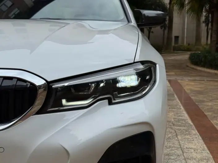 BMW 3 Series 2022 Model Facelift 325i M Sports Set – фото 9