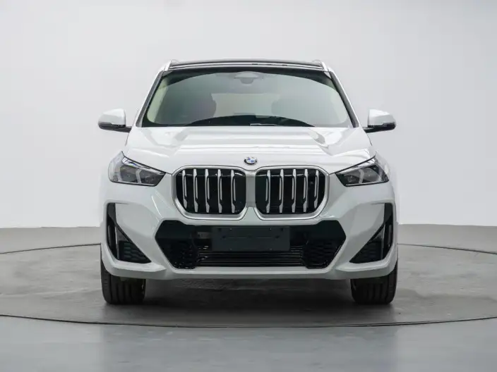 BMW X1 2026 Model sDrive25Li X Design Set – фото 2