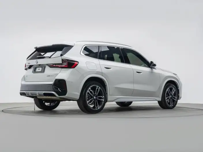 BMW X1 2026 Model sDrive25Li X Design Set – фото 7