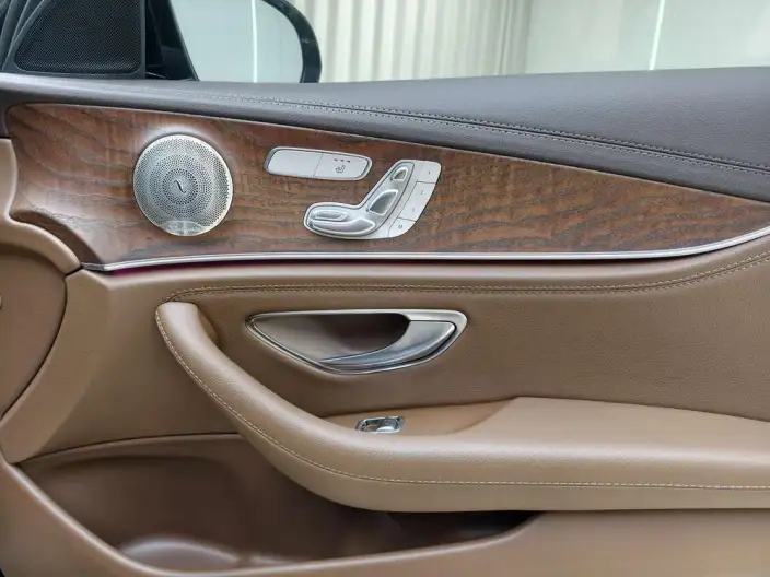 Mercedes-Benz E-Class 2023 Model E 300 L Fashion Model sedan – фото 10