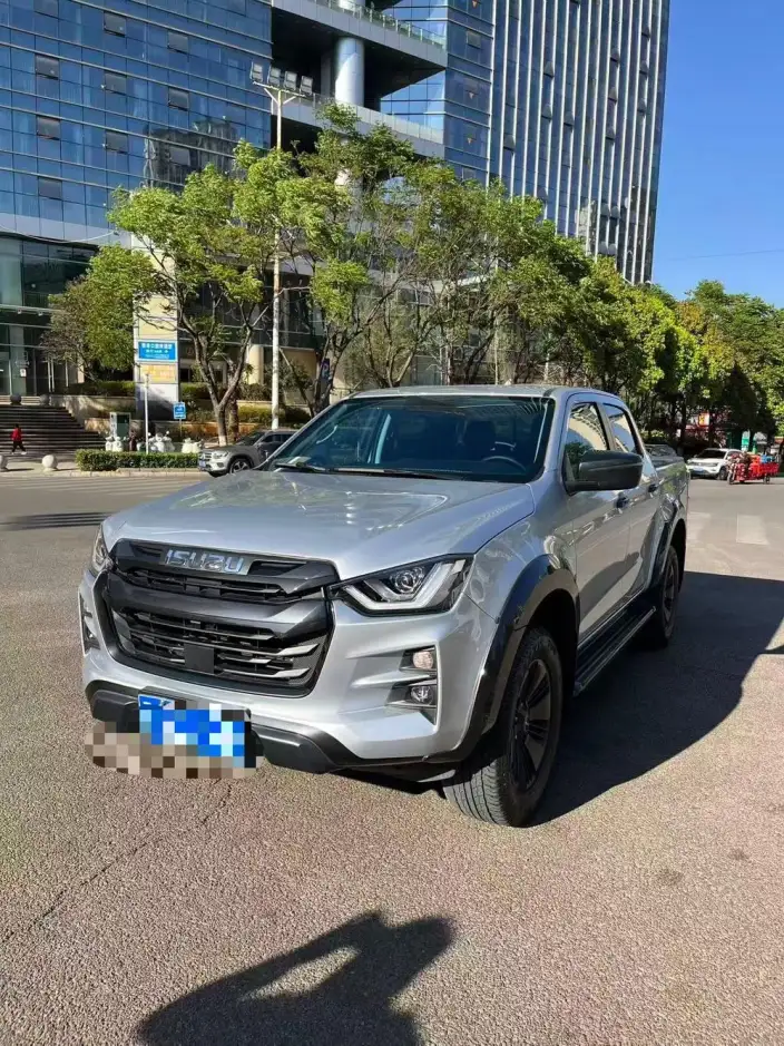 D-MAX 2023 Model 1.9T Automatic 4WD Diesel V-CROSS Enjoy Ling Model RZ4E – фото 1