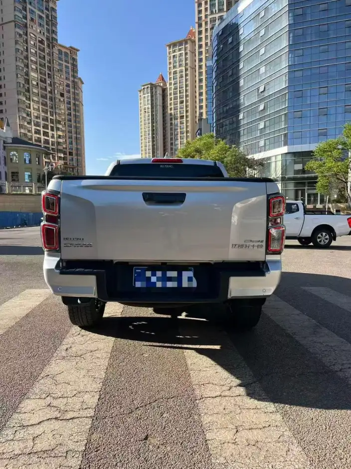 D-MAX 2023 Model 1.9T Automatic 4WD Diesel V-CROSS Enjoy Ling Model RZ4E – фото 4