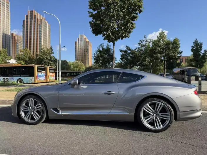 Continental 2024 Model 4.0T GT V8