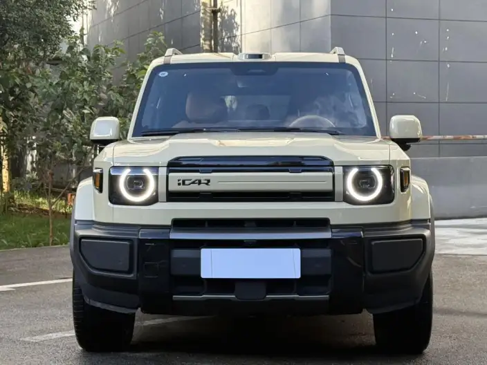 iCAR V27 2026 Model 200km 4WD Falcon700