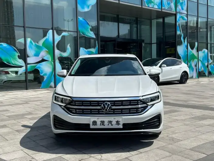 Volkswagen Sagitar 2023 Model 300TSI DSG Superior Edition – фото 2