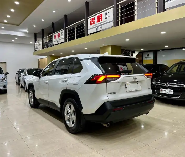 Toyota RAV4 2023 Model 2.0L CVT 2WD Urban Edition – фото 5