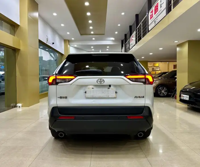 Toyota RAV4 2023 Model 2.0L CVT 2WD Urban Edition – фото 6