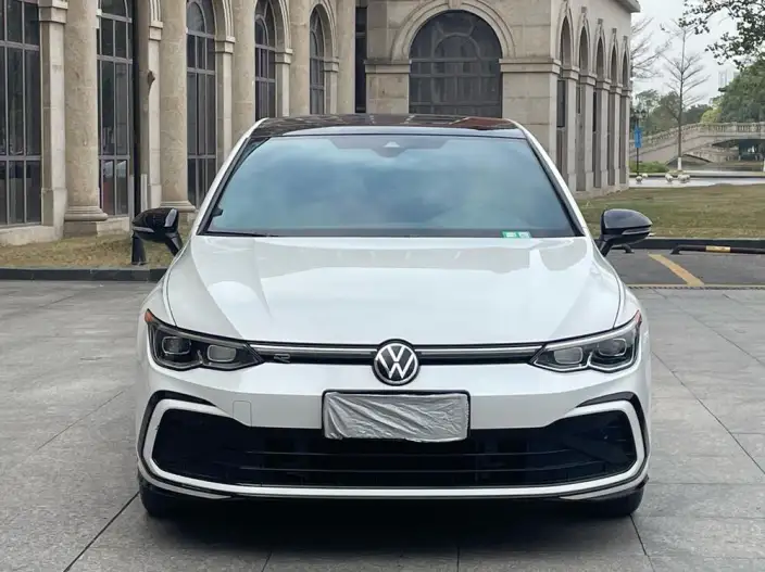 Volkswagen Golf 2021 Model 280TSI DSG R-Line – фото 2
