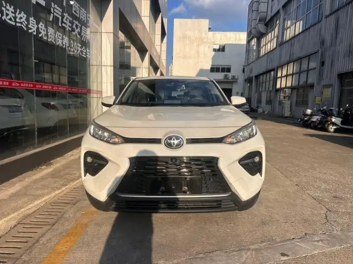 Toyota Wildlander 2021 Model 2.0L 2WD Deluxe Edition – фото 2