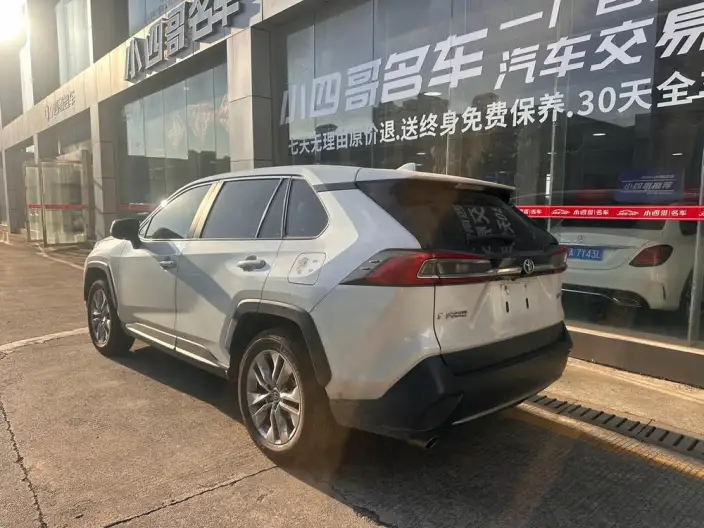 Toyota Wildlander 2021 Model 2.0L 2WD Deluxe Edition – фото 4