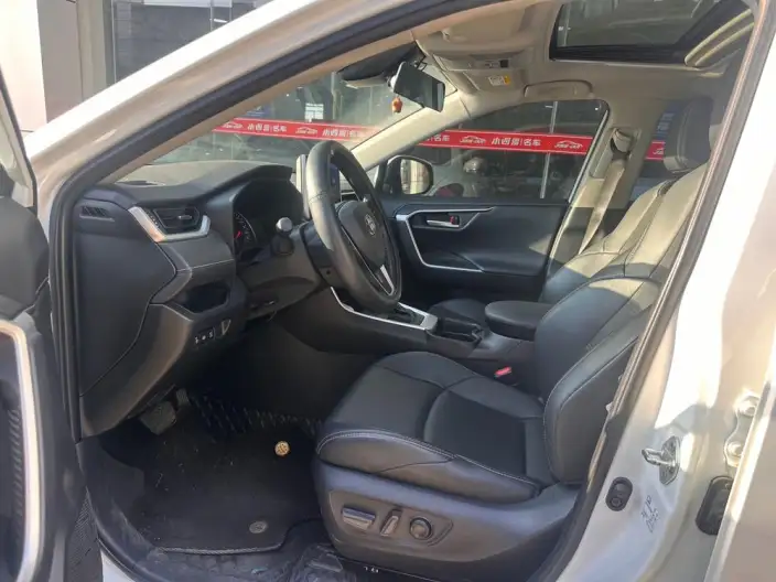 Toyota Wildlander 2021 Model 2.0L 2WD Deluxe Edition – фото 10