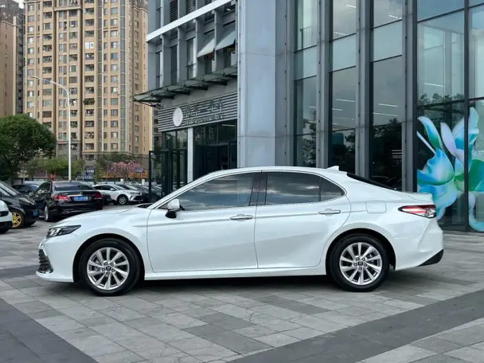 Toyota Camry 2021 Model 2.0G Deluxe Edition – фото 4