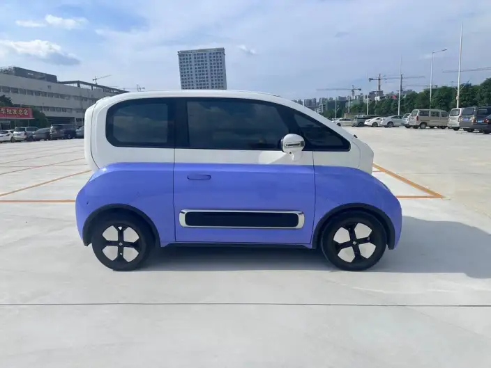 Baojun KiWi EV 2023 Model DJI Edition Lithium Iron Phosphate – фото 8