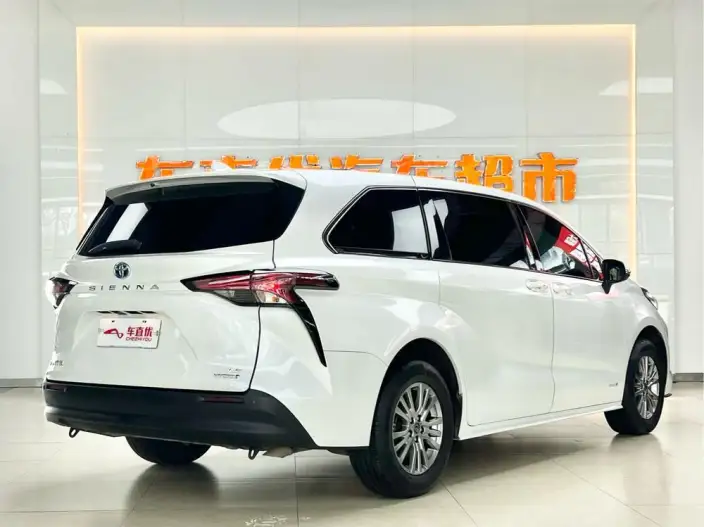 Toyota Sienna 2023 Model Hybrid 2.5L Comfort Edition – фото 5