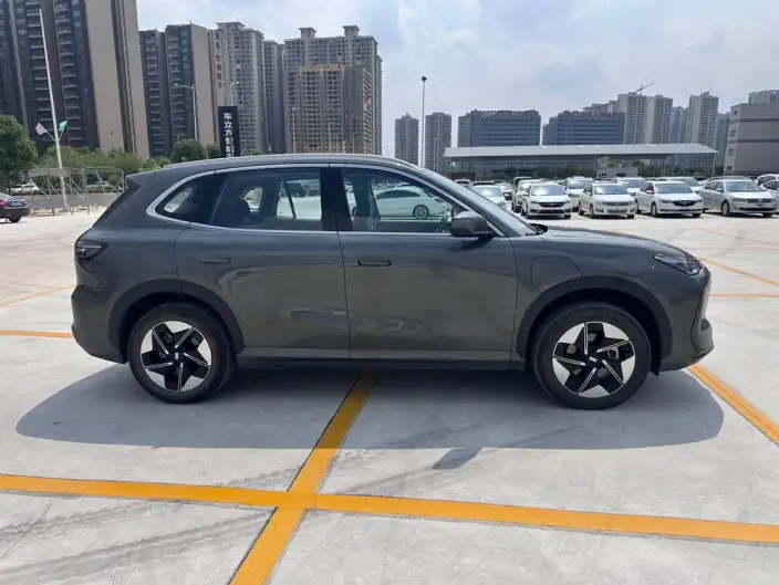Geely Galaxy E5 2026 Model 610km Tiggo + Edition – фото 8