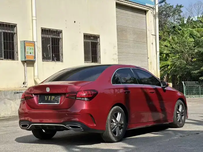Mercedes-Benz A-class 2022 Model A 180 L Sports sedan – фото 6