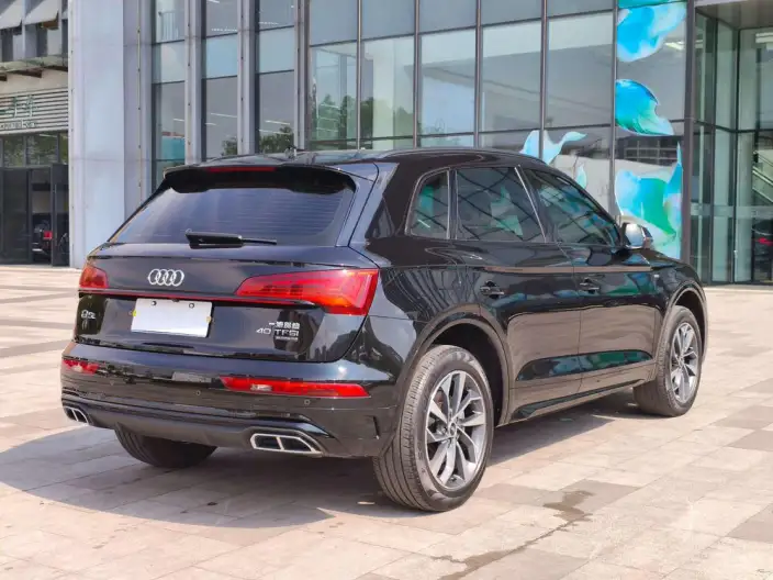 Audi Q5L 2023 Model 40T Luxury Dynamic Model – фото 7