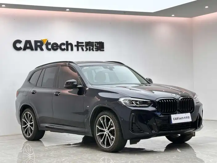 BMW X3 2023 Model xDrive30i Leading Model M Night Set – фото 3