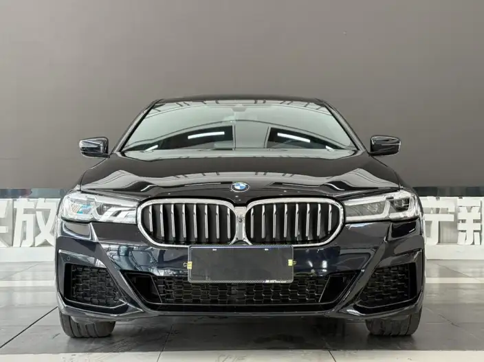 BMW 5 Series 2023 Model Facelift 530Li Exclusive Model M Sports Set – фото 2