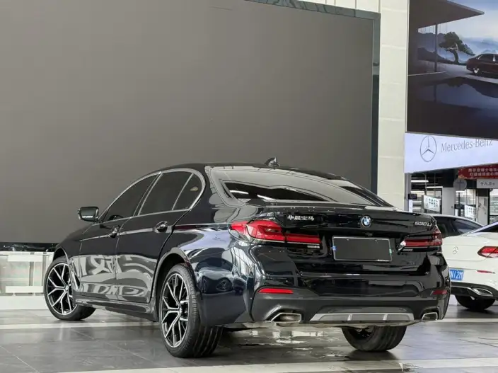 BMW 5 Series 2023 Model Facelift 530Li Exclusive Model M Sports Set – фото 5