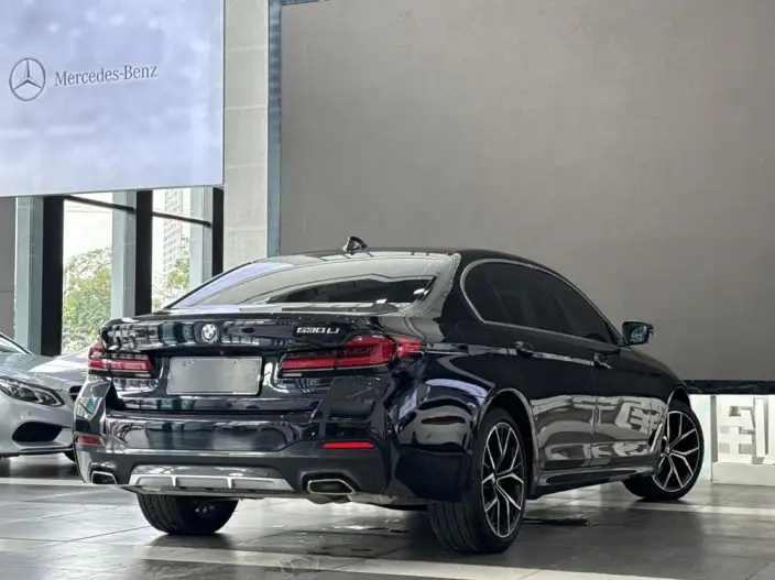 BMW 5 Series 2023 Model Facelift 530Li Exclusive Model M Sports Set – фото 7