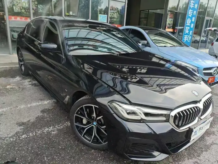 BMW 5 Series 2023 Model 530Li Exclusive Model M Sports Set – фото 2