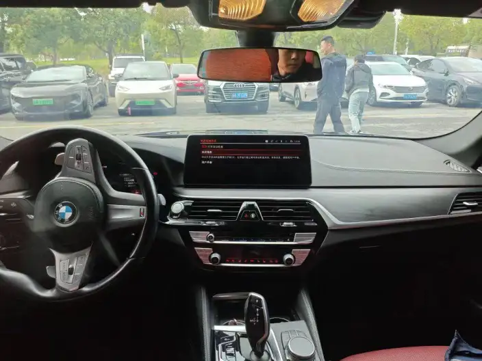 BMW 5 Series 2023 Model 530Li Exclusive Model M Sports Set – фото 5