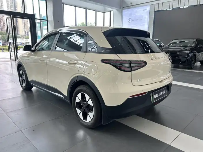 Geely Galaxy StarWish 2025 Model UP 410km Tiggo Edition