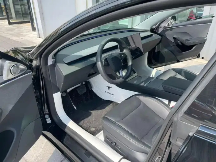 Model 3 2023 Model Rear-wheel drive version – фото 10