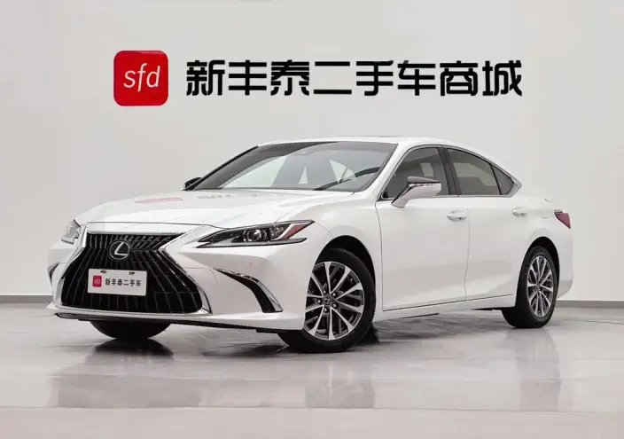 Lexus ES 2022 Model 300h Superior Edition