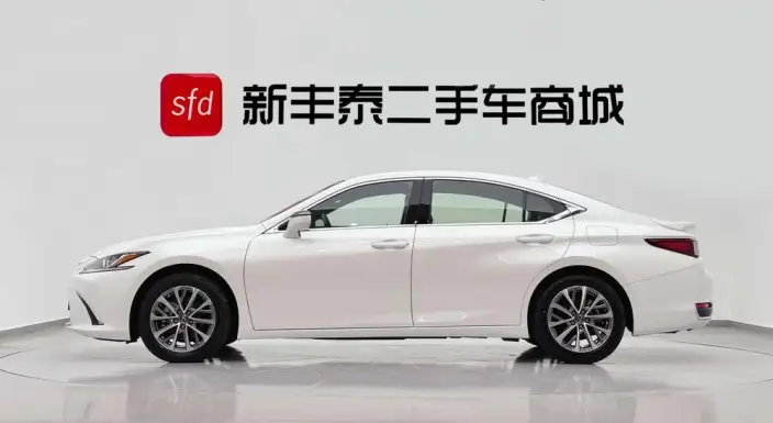 Lexus ES 2022 Model 300h Superior Edition
