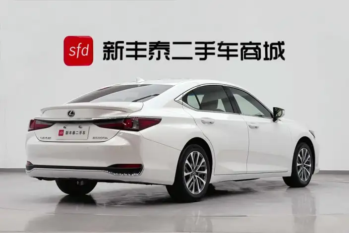 Lexus ES 2022 Model 300h Superior Edition – фото 6
