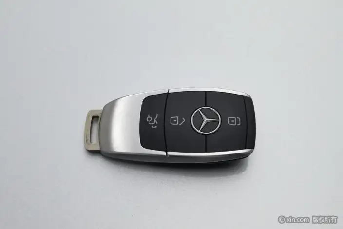 Mercedes-Benz EQC 2022 Model Facelift EQC 400 4MATIC – фото 6