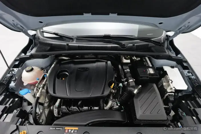 Geely Emgrand 2023 Model No. 4 Gen Champion Edition 1.5L CVT Noble Model – фото 5