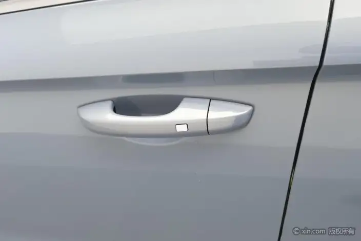 Geely Emgrand 2023 Model No. 4 Gen Champion Edition 1.5L CVT Noble Model – фото 8