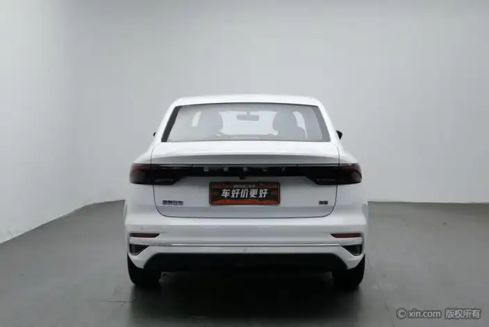 Geely Emgrand 2023 Model No. 4 Gen Champion Edition 1.5L CVT Luxury Model – фото 3