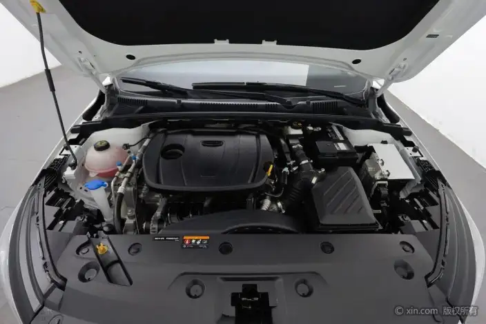 Geely Emgrand 2023 Model No. 4 Gen Champion Edition 1.5L CVT Luxury Model – фото 5