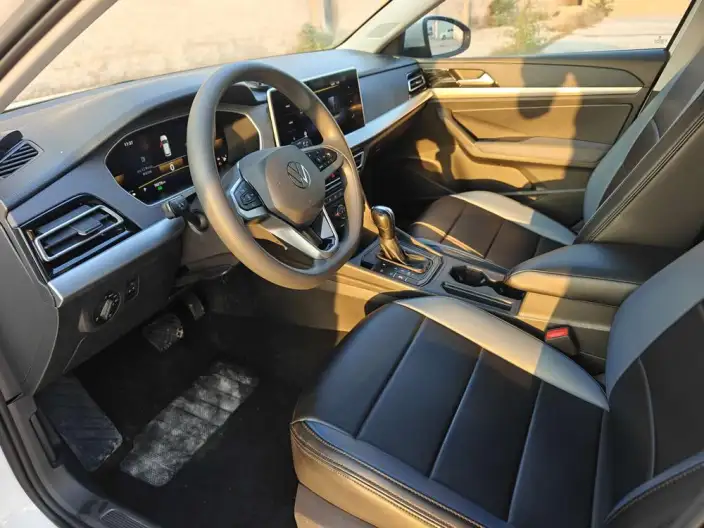 Volkswagen Lavida 2024 Model 1.5L Automatic Deyi Edition – фото 8