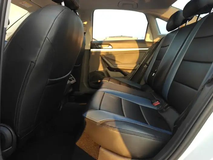 Volkswagen Lavida 2024 Model 1.5L Automatic Deyi Edition – фото 9