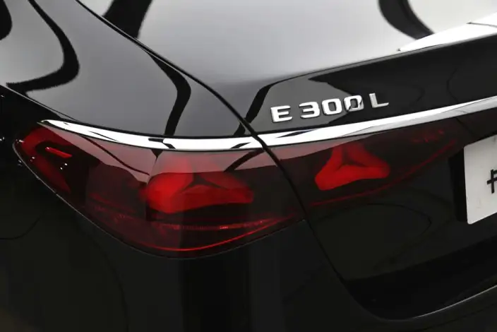 Mercedes-Benz E-Class 2024 Model E 300 L Fashion Model sedan – фото 9