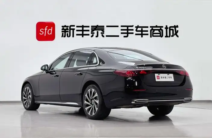 Mercedes-Benz E-Class 2024 Model E 300 L Luxury Model sedan – фото 4