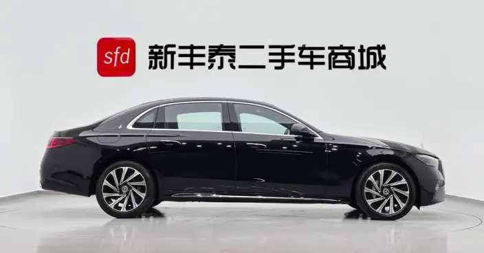 Mercedes-Benz E-Class 2024 Model E 300 L Luxury Model sedan – фото 7