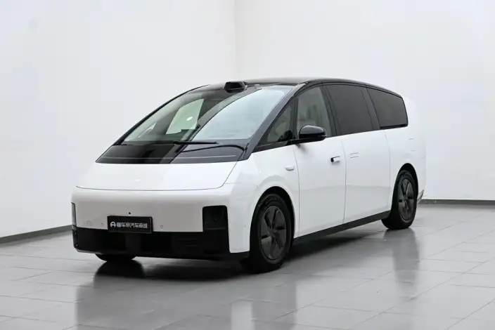 Li Auto MEGA 2024 Model Ultra Edition – фото 1